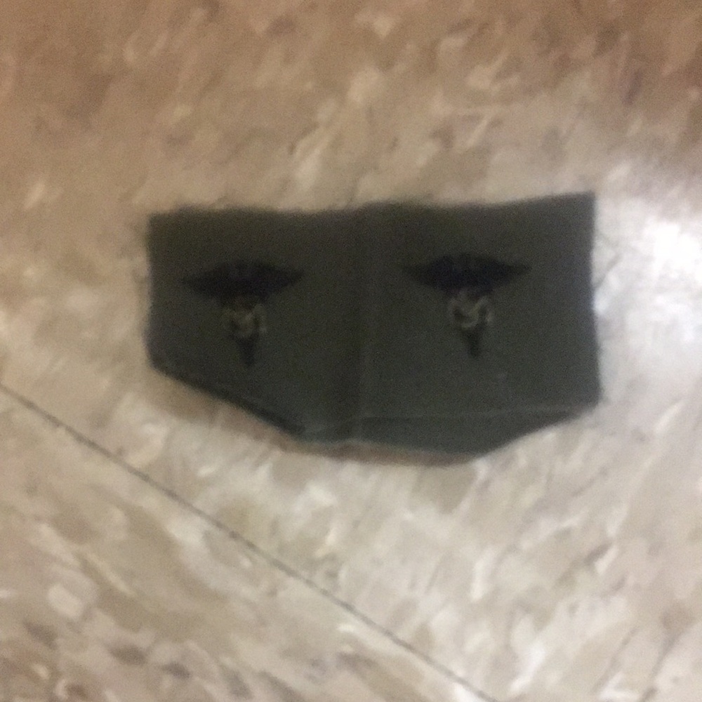 Vintage Olive Green Military Style Cap Badge Patch